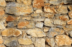 construire un mur en pierre