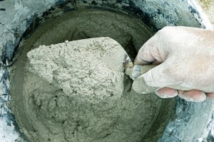 Artisan fabriquant du béton