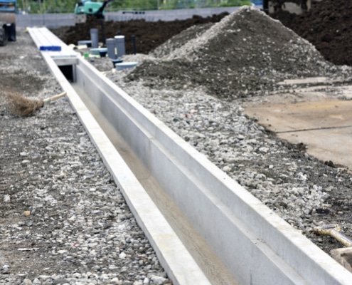 Etapes d'installation d'un caniveau en béton