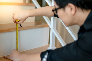 Pose d'escalier sur mesure