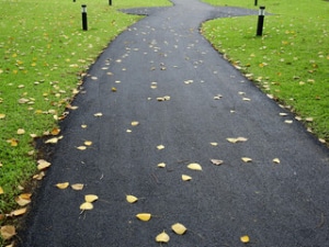 Allée bitumée pour une entrée