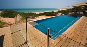  Barrière de piscine en verre