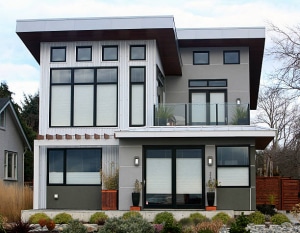 Construction d’une maison moderne avec toit plat