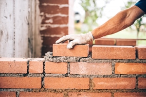 Travaux de mur extérieur